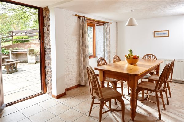 Trotters dining area